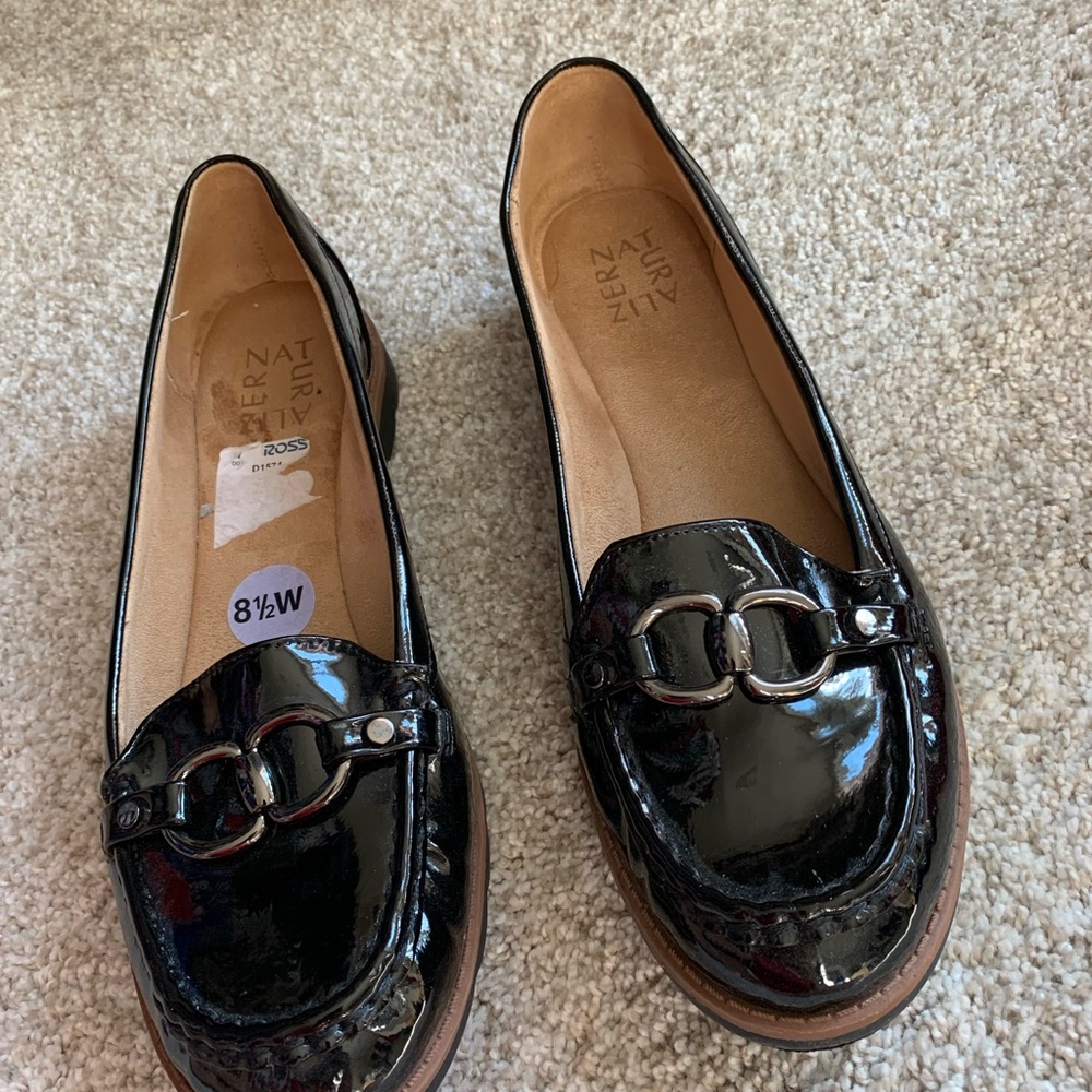 Naturalized shoes